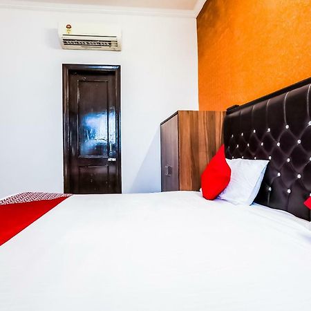 Oyo Flagship 37488 Hotel R V Regency Amritsar Luaran gambar