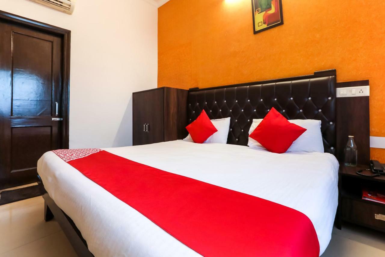 Oyo Flagship 37488 Hotel R V Regency Amritsar Luaran gambar